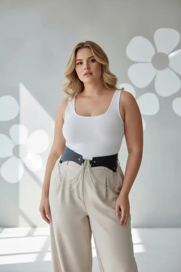 Wide Waist Harness with O-Ring & Draping Hip Chains