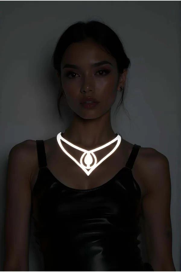Reflective Geometric Choker with Drop Pendant