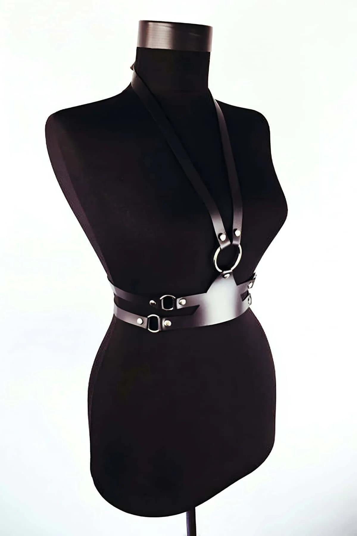 Body Harness with O-Ring and Belt Detail