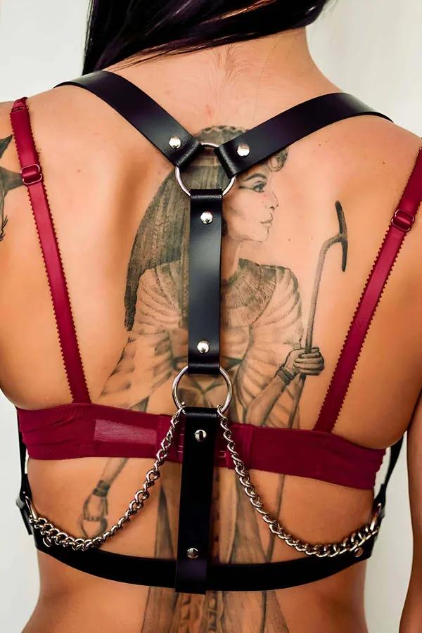 Full Body Harness with Detachable Chain Detail