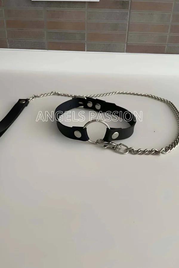Faux Leather Choker Collar with Detachable Metal Chain