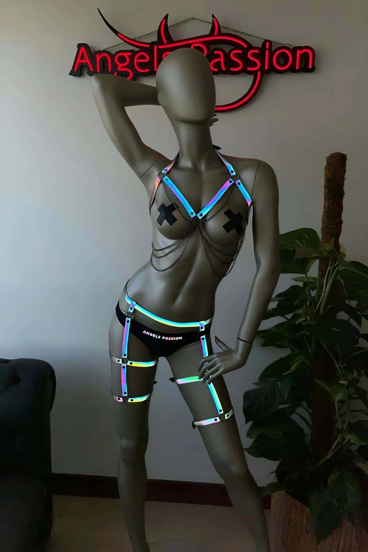 Reflective Rainbow Body Harness Set with O-Ring Accents