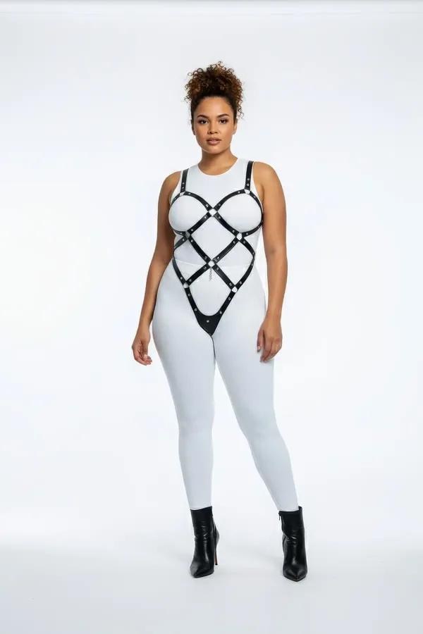 Full Body Harness with Crisscross Straps & Detachable Chain