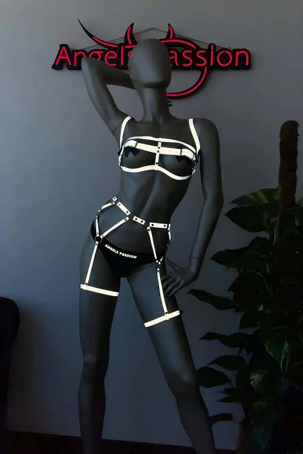 Reflective Full Body Harness with Garter Straps
