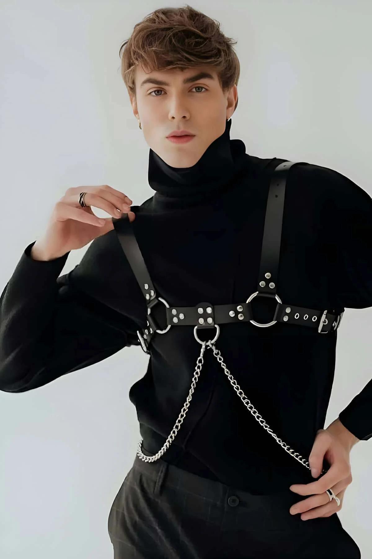 Full Body Harness with Detachable Chain