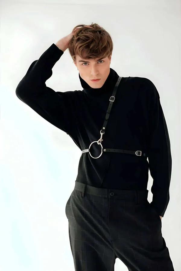Adjustable O-Ring Body Harness with Strap