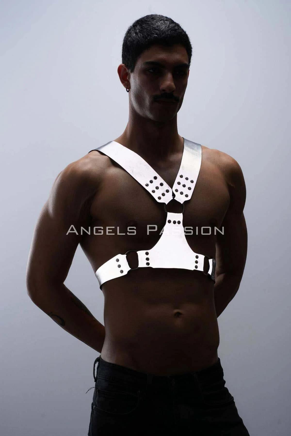 Reflective Chest Harness with O-Ring Accents