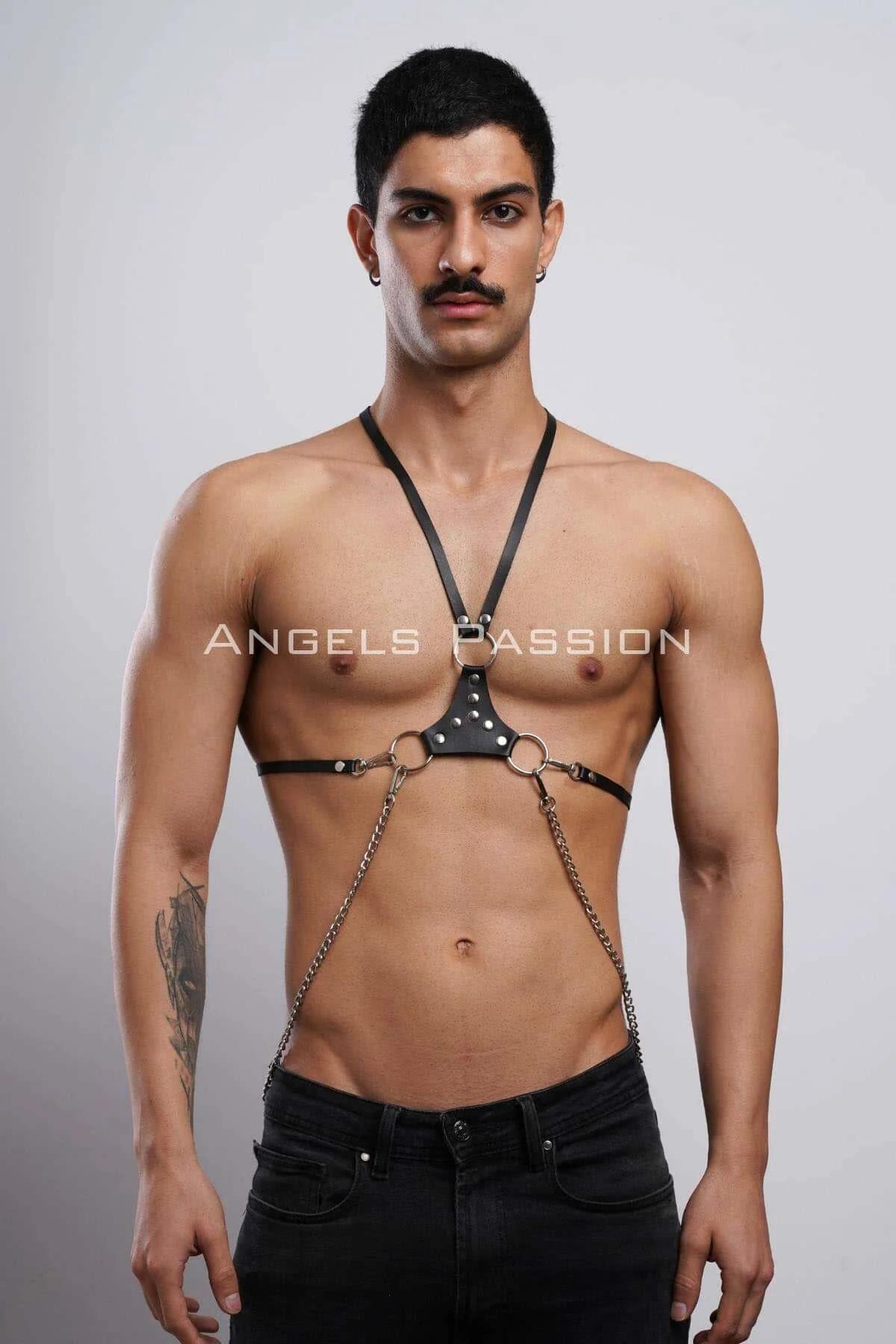 Body Harness with Detachable Chain Detail